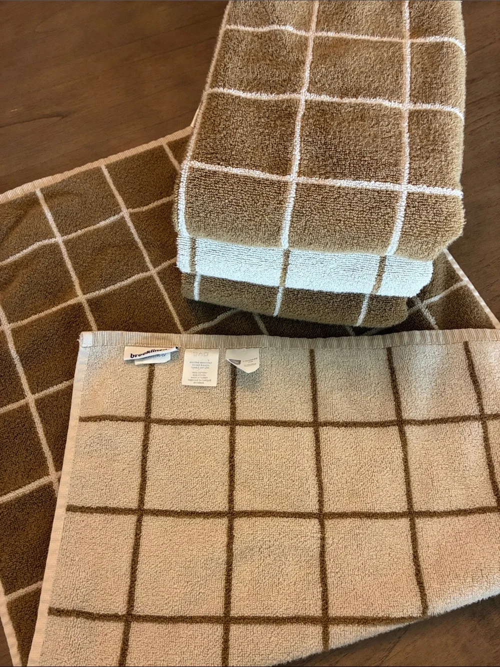 4 Brooklinen Reversible Grid Pattern Hand Towels